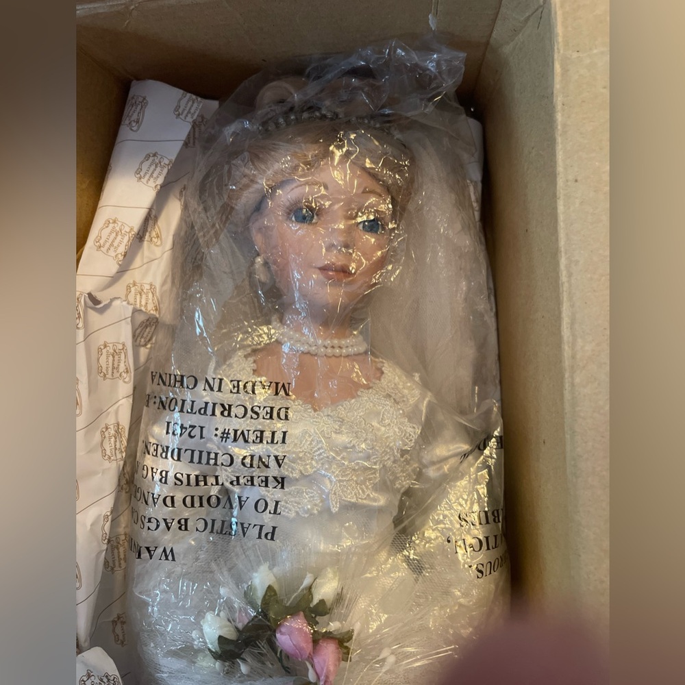Vintage Bethany Bride Porcelain Doll With Certificate of Authenticity